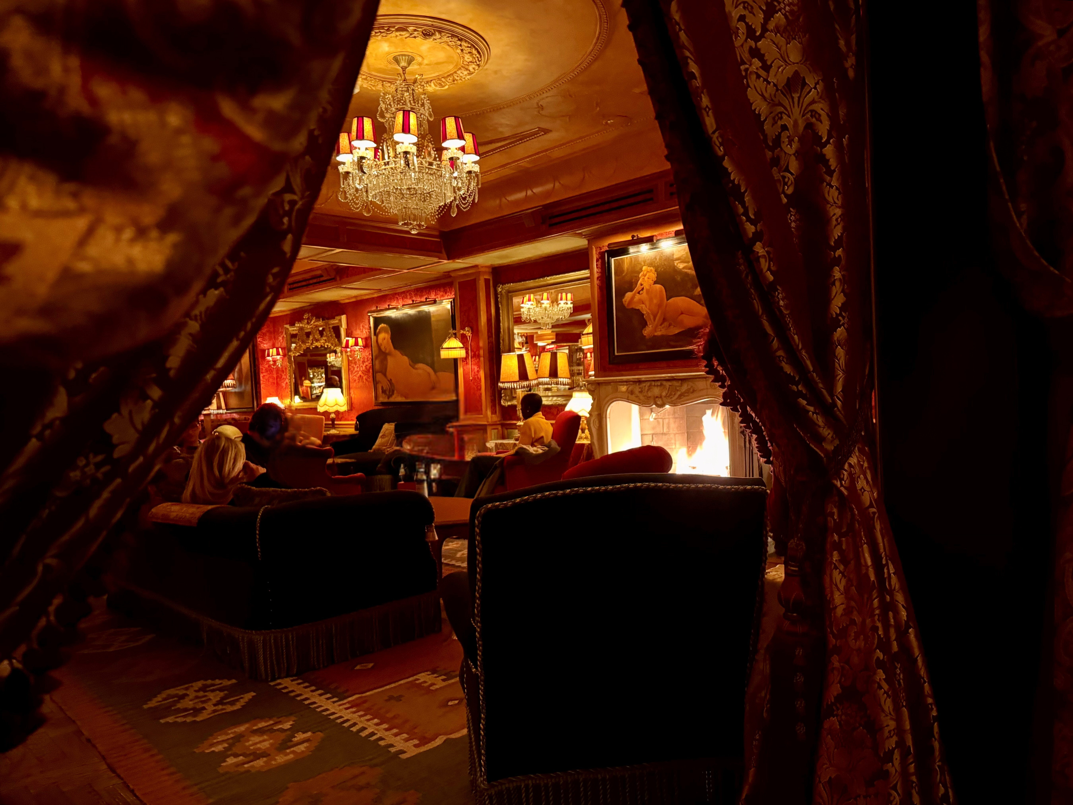 Lucy Mercer Bar Photo